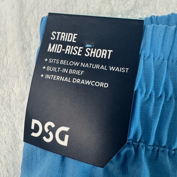 DSG Women’s Pacific Azure Lined Stride Short Size M - Picture 3 of 6